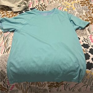 Fabletics training day tee